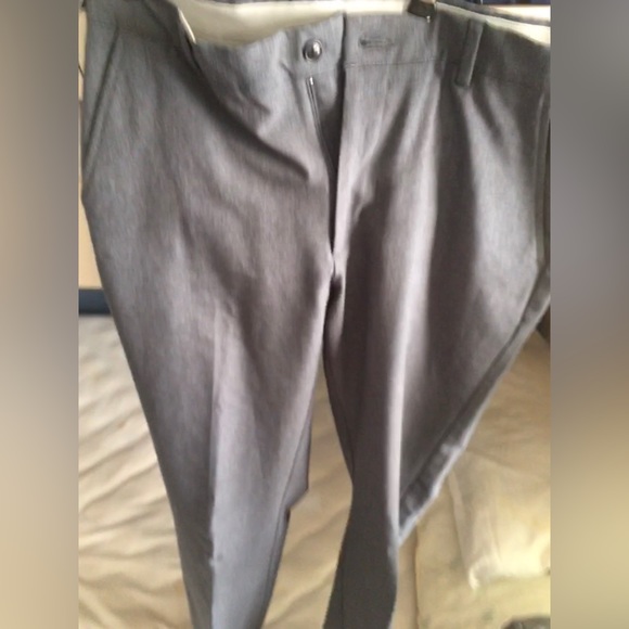 Men’s Greg Norman Dress Pants 32x32 - Picture 1 of 3
